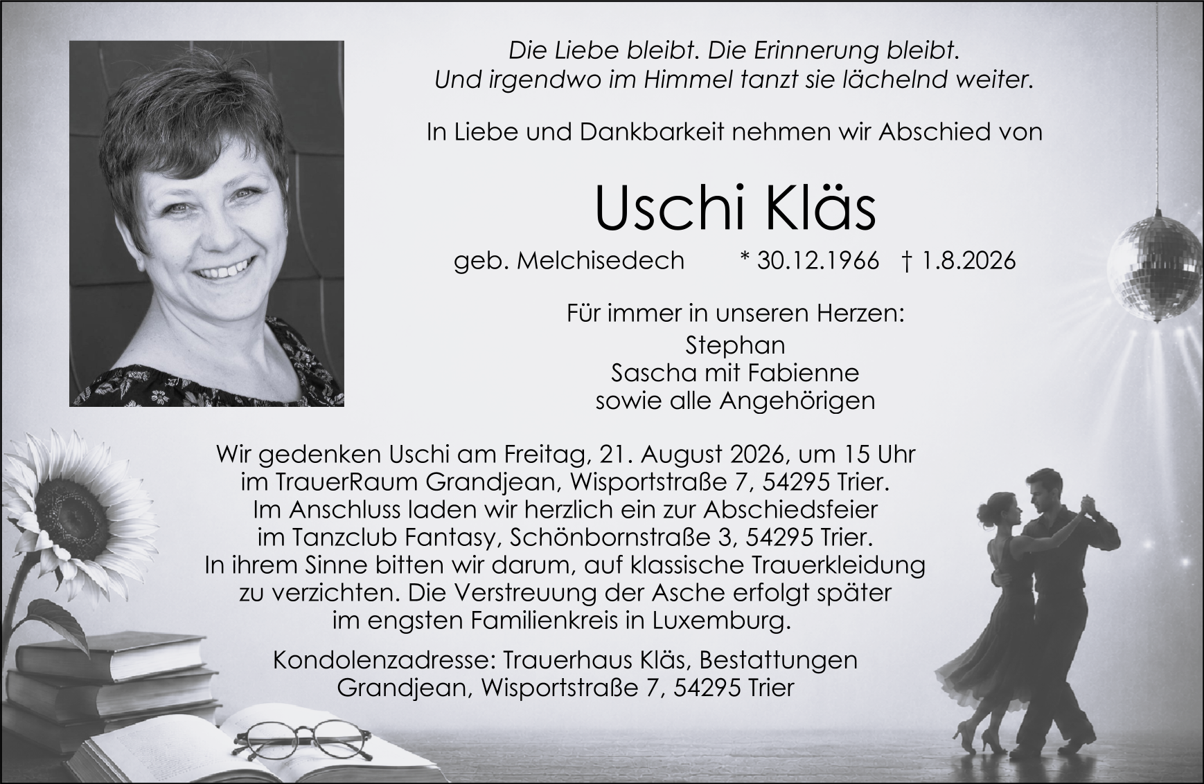 Ein Foto von Uschi Kläs links oben. Rechts eine Discokugel mit einem tanzenden Paar darunter. Links unten sind eine Sonnenblume, Bücher und eine Lesebrille angeordnet. In der Mitte steht der Text zur Traueranzeige.